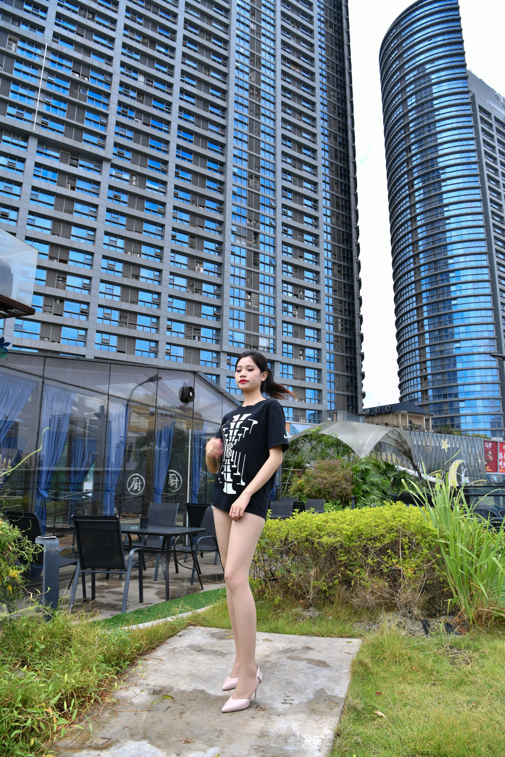 [魔镜街拍] 144 户外热裤凉高美女 2